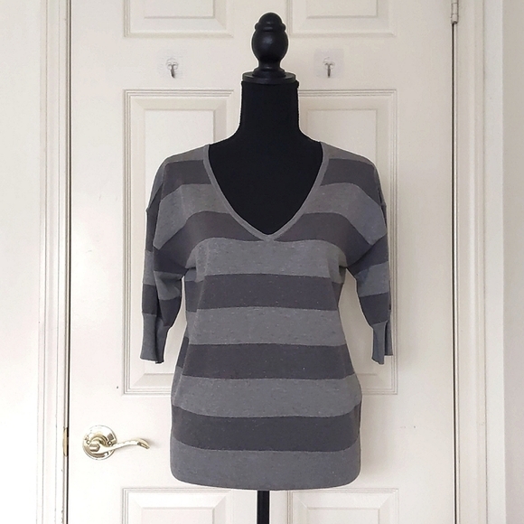 NWT.The Limited Silk/Cotton/Cashmere ShortSleeve V-Neck LooseFit Sparkle Sweater - Picture 3 of 4